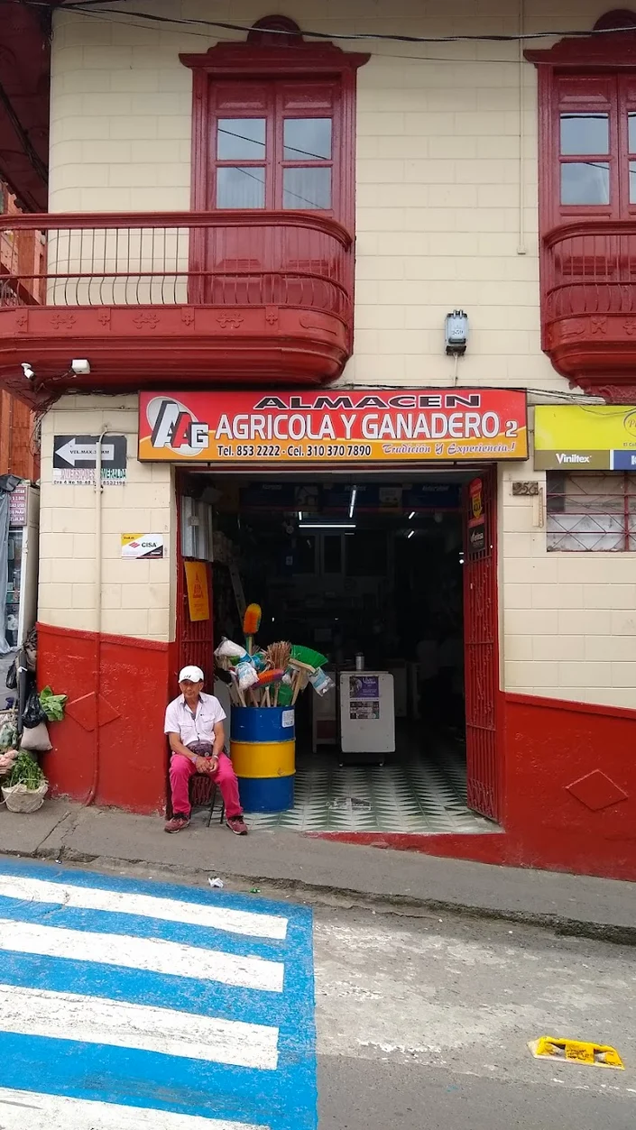 Almacen Agricola Y Ganadero CONFITE