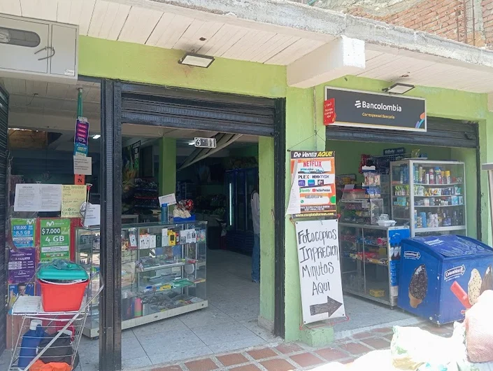 Del Campo Al Valle sas