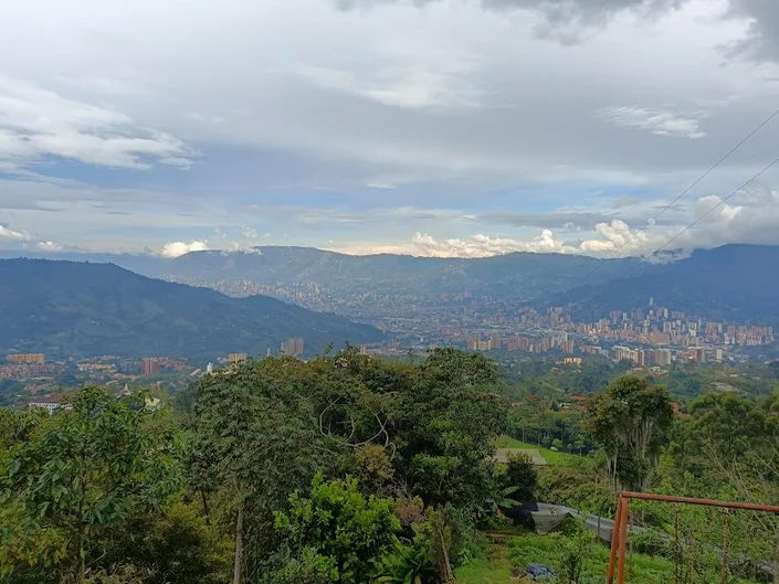 Finca Agroecológica Camino a la Montaña