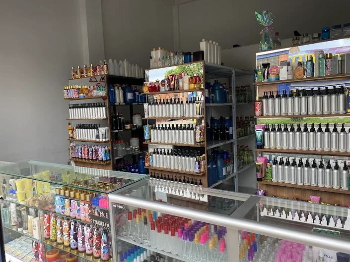 MOREQUIM Químicos y Perfumería.